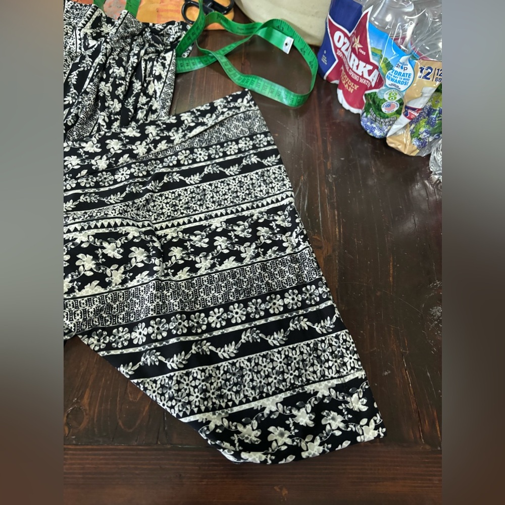 Connected, Lightweight Jumper, Very Soft Material… - image 3